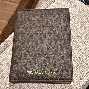 Michael Kors Jet Set Signature Brown Passport and Card Holder